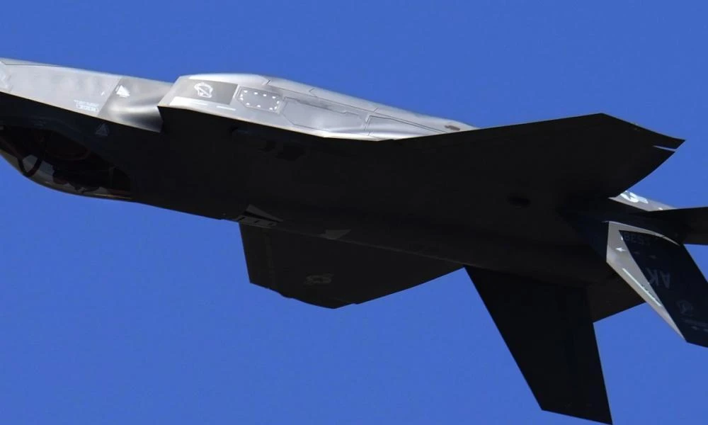 HΠΑ: «Είμαι ο πιλότος του F-35 που έπεσε, στείλτε ασθενοφόρο»